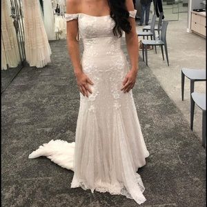 Melissa Sweet Lace Trumpet Wedding Dress